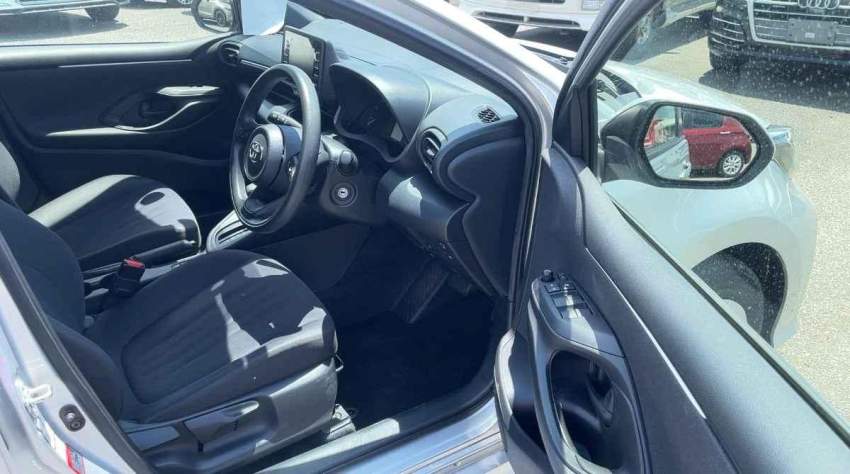 Toyota Yaris X Hybrid 2021 - 7 - Compact cars  on Aster Vender