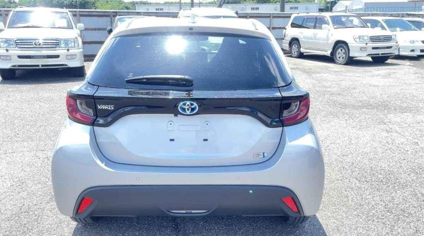 Toyota Yaris X Hybrid 2021 - 4 - Compact cars  on Aster Vender