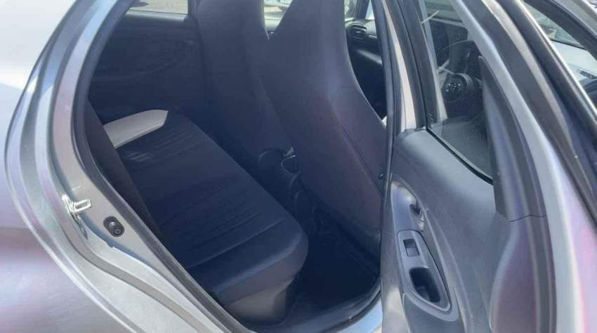 Toyota Yaris X Hybrid 2021 - 6 - Compact cars  on Aster Vender