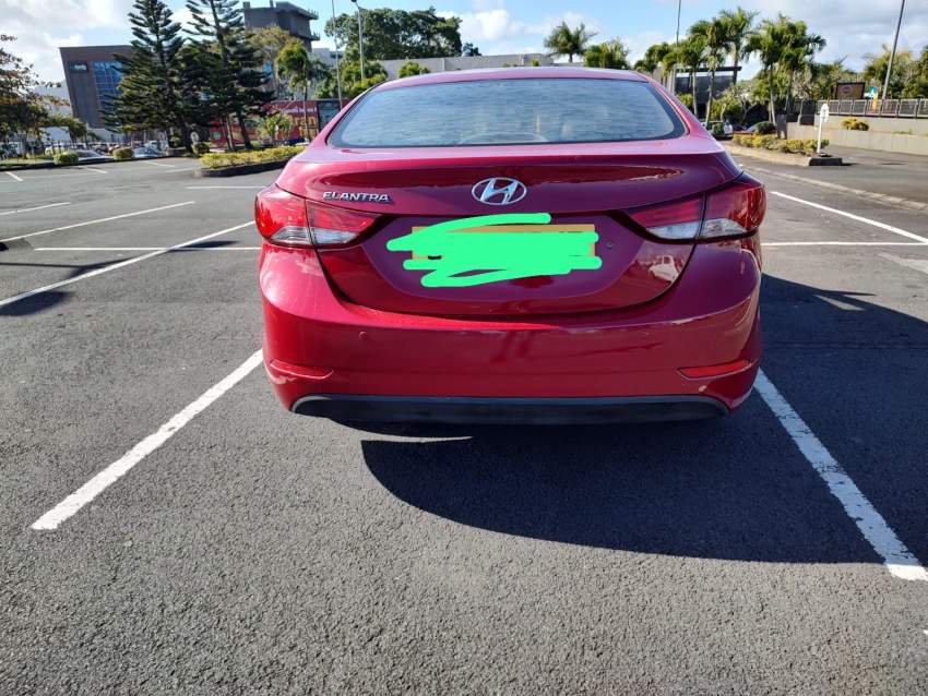 Hyundai Elantra 2015 - 2 - Family Cars  on Aster Vender