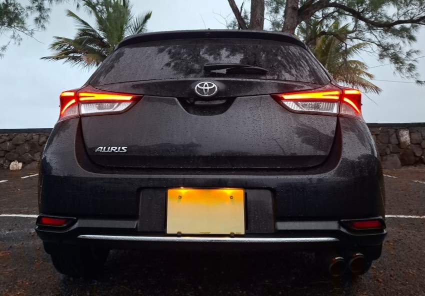 Toyota Auris 2017 - 2 - Family Cars  on Aster Vender