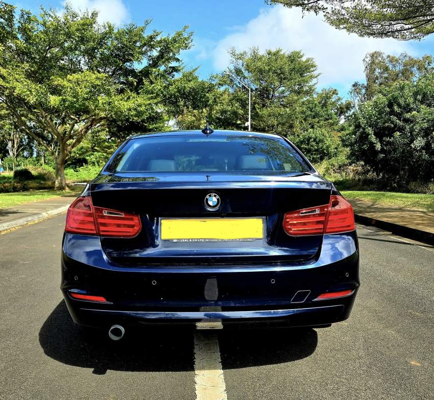 BMW F30 SPORTS-LINE. 316i. 2013 - 3 - Luxury Cars  on Aster Vender