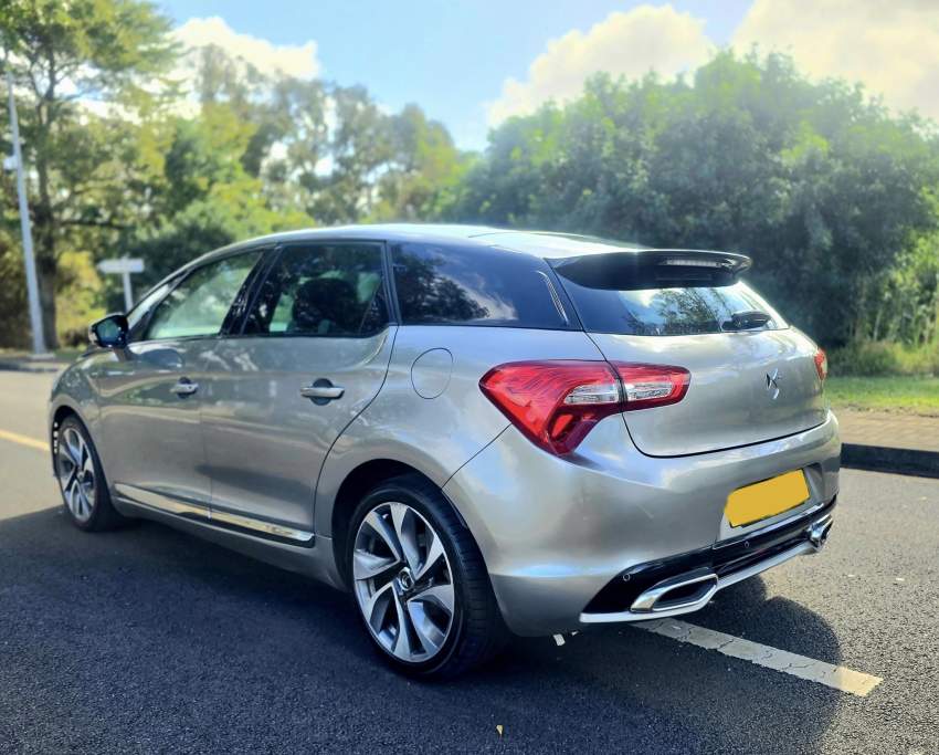 CITROEN DS 5  2014 - 5 - Family Cars  on Aster Vender