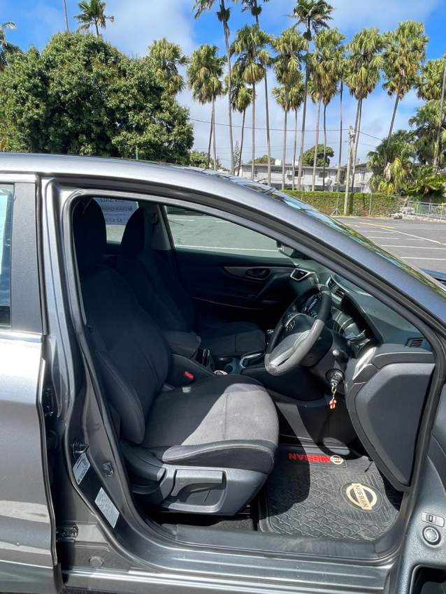 Nissan Qashqai - 6 - SUV Cars  on Aster Vender