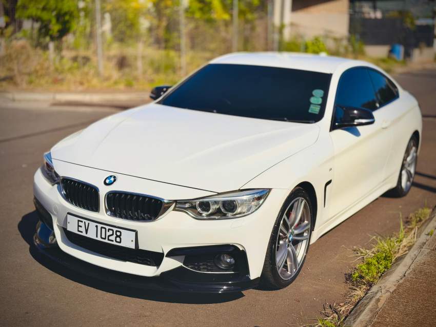 BMW 428i M Sport Coupe (F32) 2014 - 1 - Luxury Cars  on Aster Vender