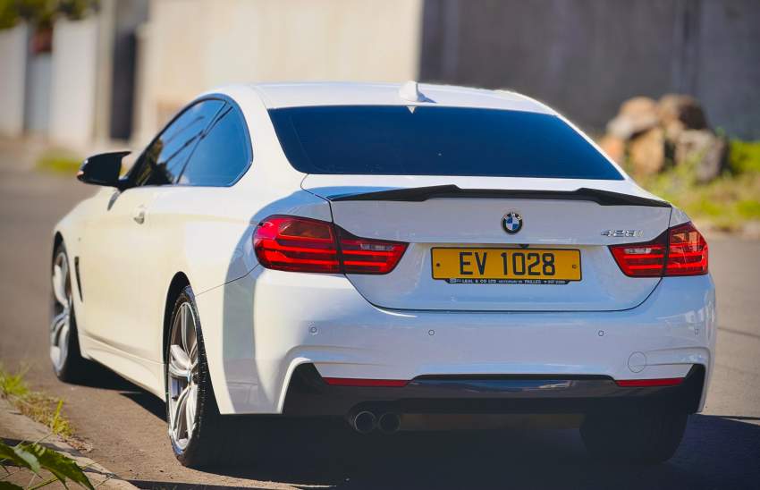 BMW 428i M Sport Coupe (F32) 2014 - 5 - Luxury Cars  on Aster Vender
