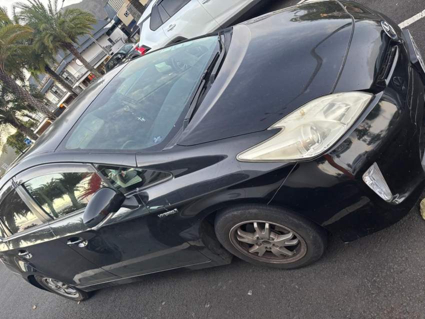 Toyota Prius 2013 – Hybrid - 1 - Family Cars  on Aster Vender