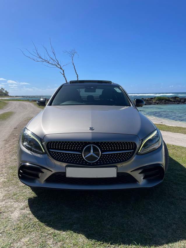 Mercedes-Benz C200 AMG Line 2019 - 0 - Luxury Cars  on Aster Vender