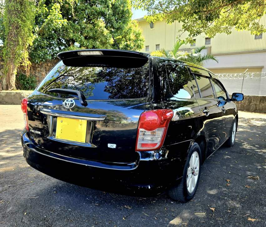 TOYOTA FIELDER 2012 AUTOMATIC - 4 - Family Cars  on Aster Vender