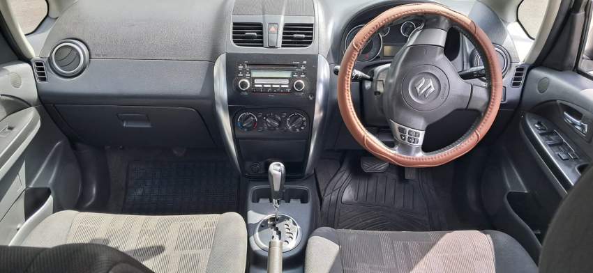Suzuki SX4 2010 - 4 - SUV Cars  on Aster Vender