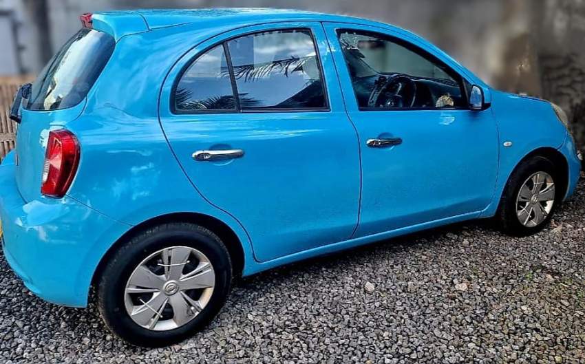 Nissan March 2015 - 3 - Compact cars  on Aster Vender