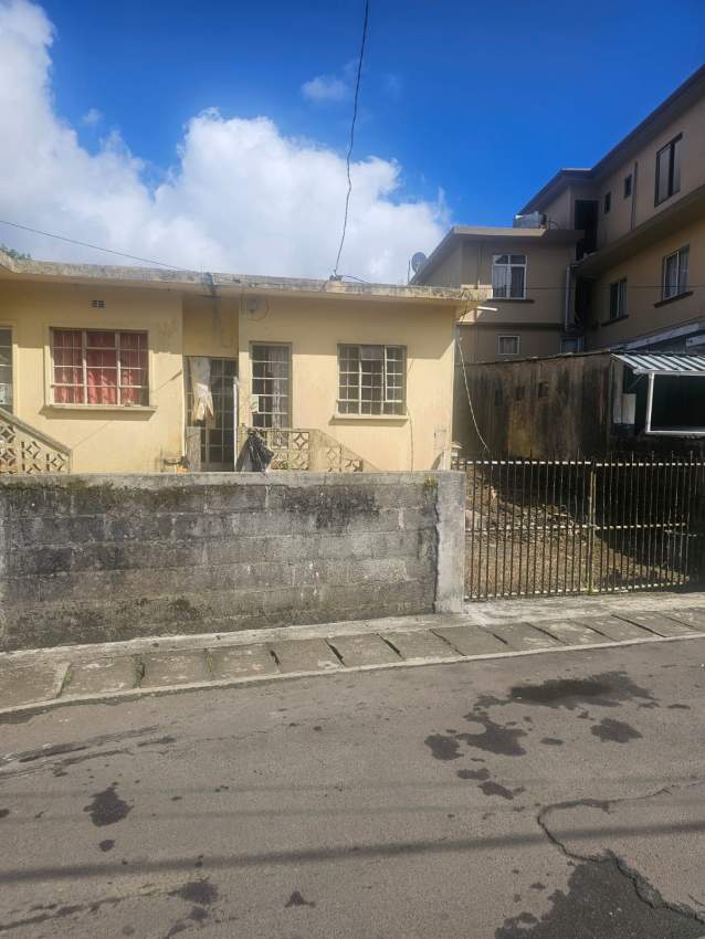 House for sale curepipe - 1 - House  on Aster Vender