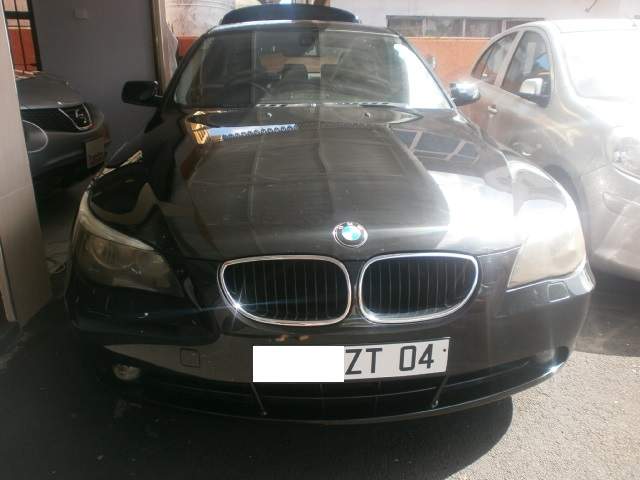 BMW 523i on Aster Vender