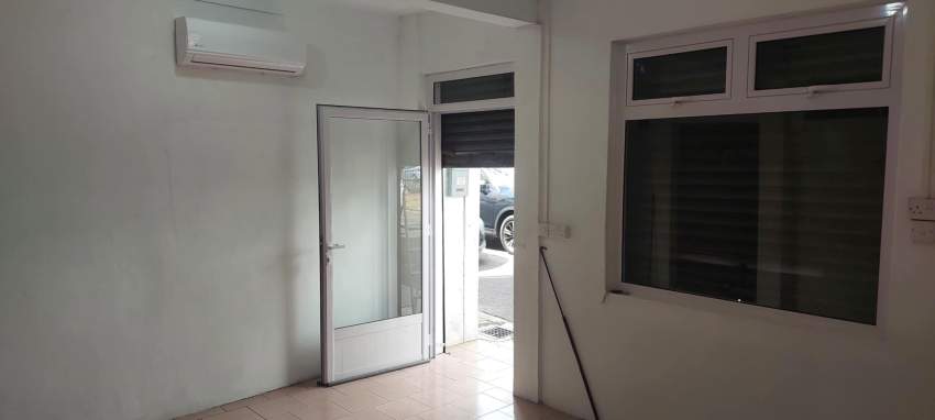 Espace commercial à louer - 3 - Commercial Space  on Aster Vender