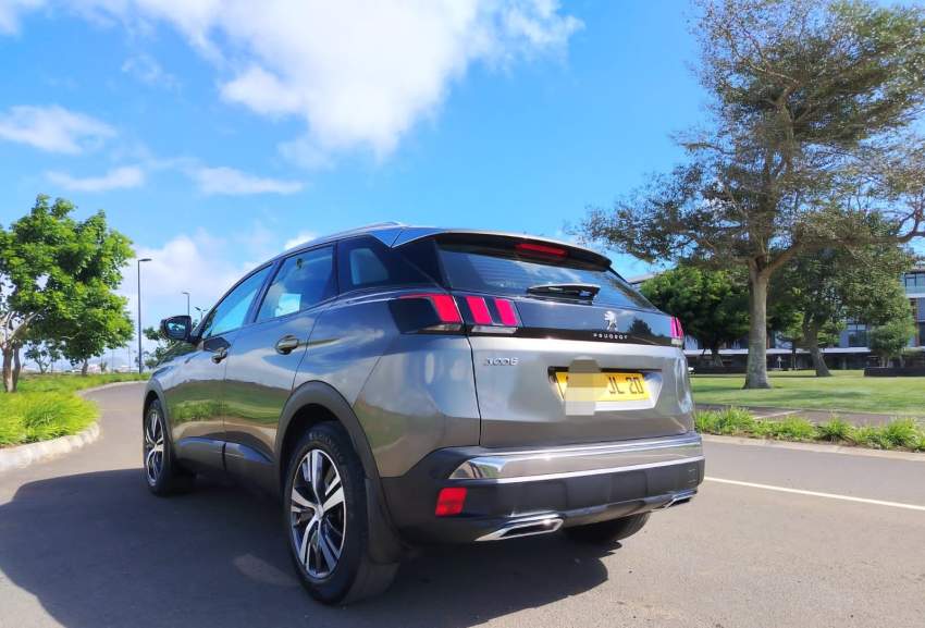 Peugeot 3008 JL 2020 - 2 - Family Cars  on Aster Vender