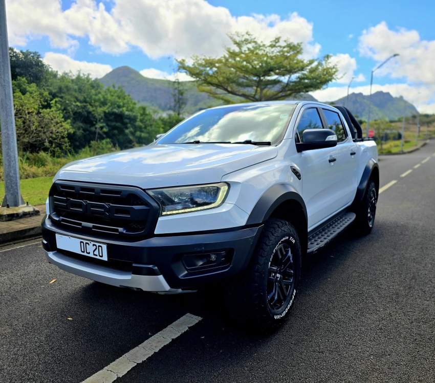 FORD RAPTOR  2020 - 2 - Pickup trucks (4x4 & 4x2)  on Aster Vender