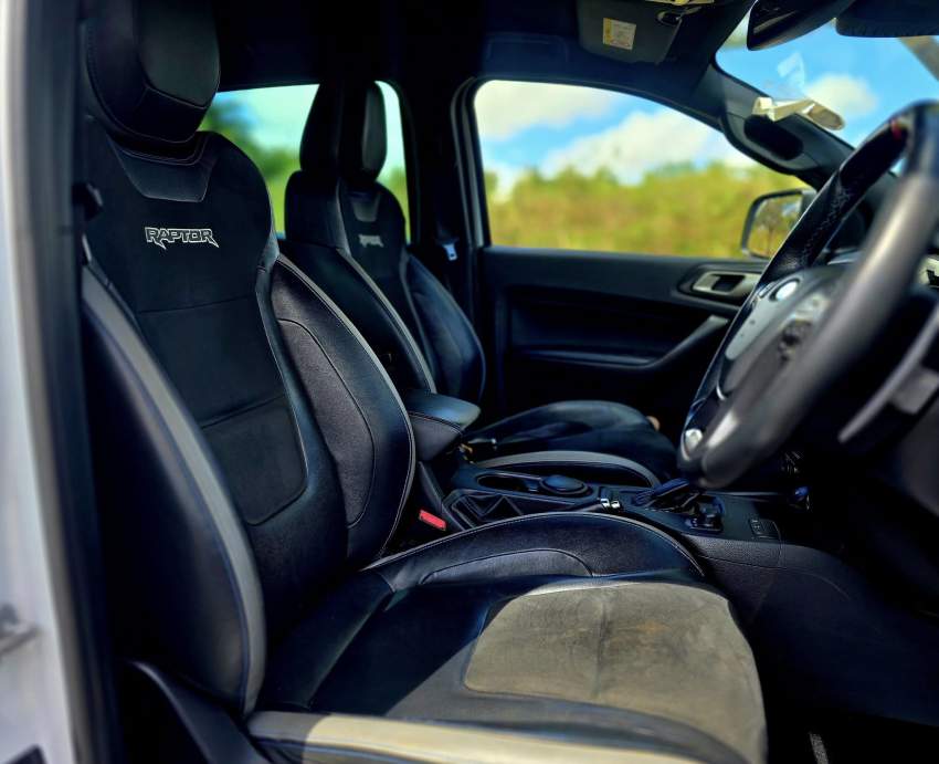 FORD RAPTOR  2020 - 7 - Pickup trucks (4x4 & 4x2)  on Aster Vender