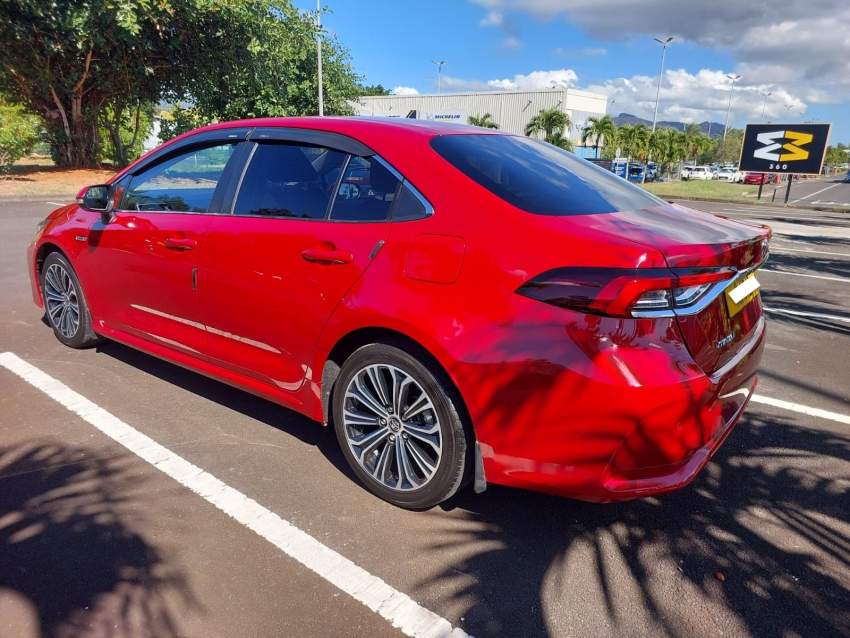 Toyota Corolla Sport 2020 - 3 - Family Cars  on Aster Vender