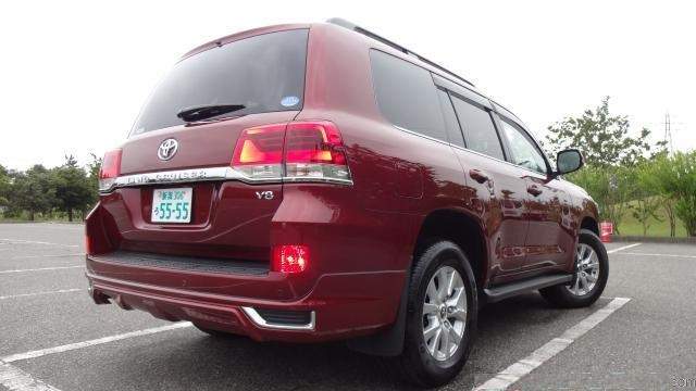 Toyota Land Cruiser   (20180) - 2 - Luxury Cars  on Aster Vender