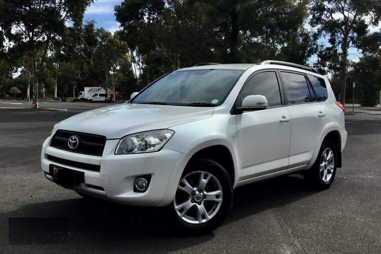 2011 toyota RAV4 Manual Drive - 3 - Family Cars  on Aster Vender