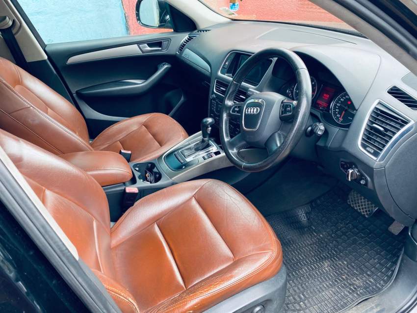 Audi Q5 – 2010 - 5 - SUV Cars  on Aster Vender
