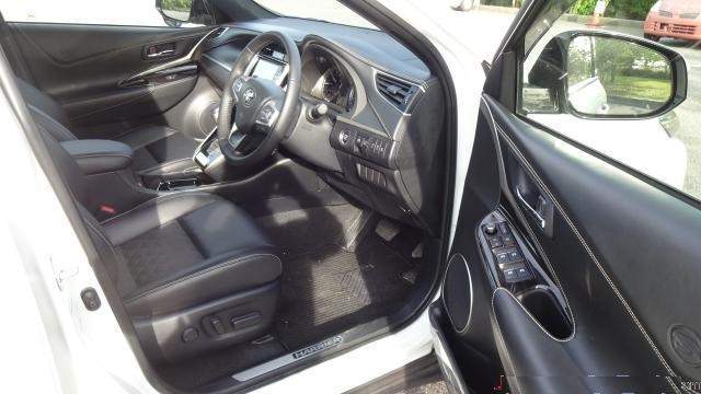 TOYOTA HARRIER 2018 - 4 - SUV Cars  on Aster Vender