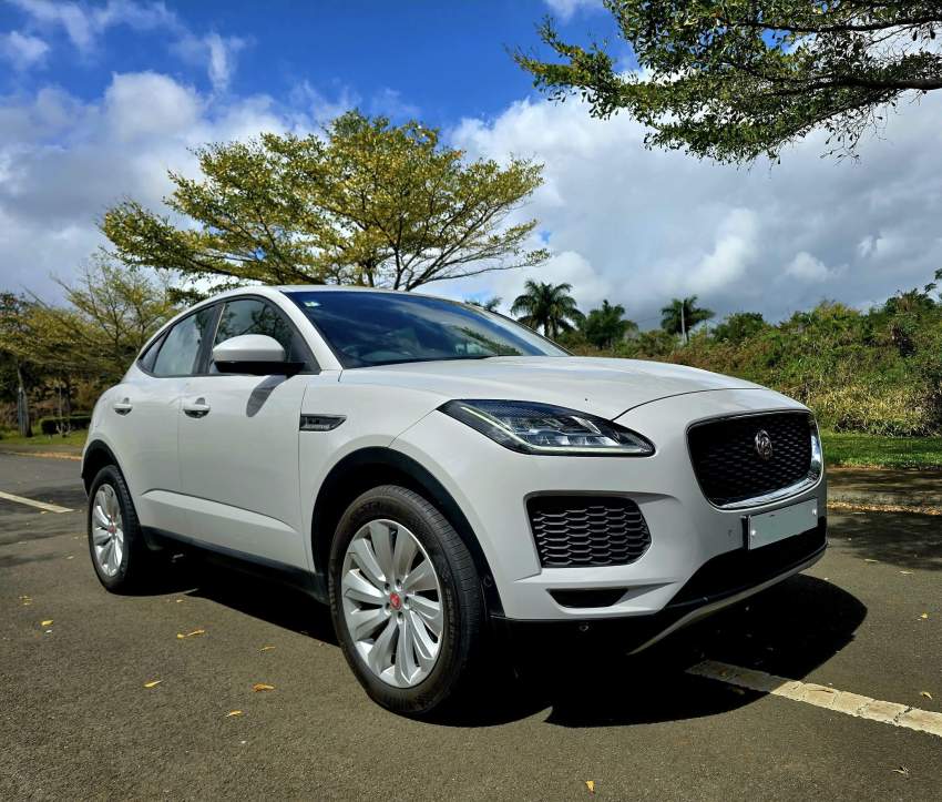 JAGUAR E-PACE SPORT P250 AWD 2018 - 1 - SUV Cars  on Aster Vender