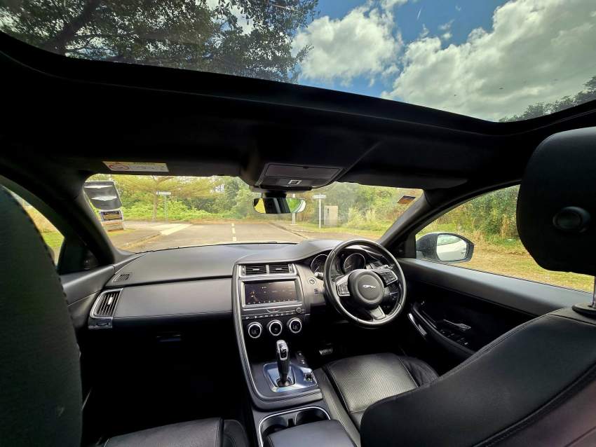 JAGUAR E-PACE SPORT P250 AWD 2018 - 7 - SUV Cars  on Aster Vender