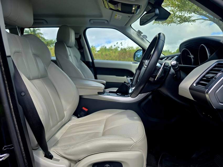 RANGE ROVER SPORT 3.0 TDV6 2017 - 7 - SUV Cars  on Aster Vender