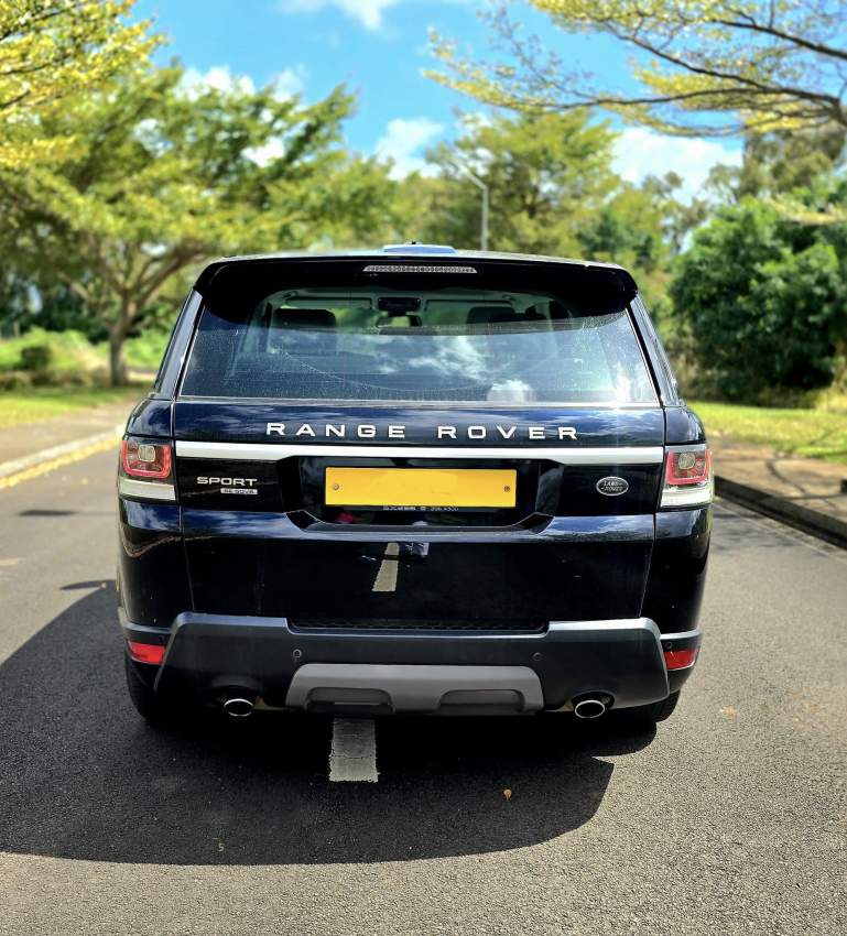 RANGE ROVER SPORT 3.0 TDV6 2017 - 4 - SUV Cars  on Aster Vender