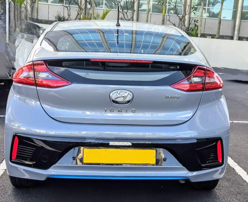 Hyundai Ioniq - 0 - Luxury Cars  on Aster Vender