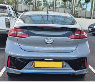 Hyundai Ioniq Hybrid - 1 - Family Cars  on Aster Vender
