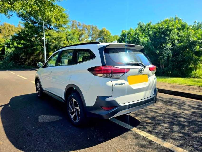 TOYOTA RUSH  S PACKAGE 7 SEATER FACELIFT 2019 - 3 - Family Cars  on Aster Vender