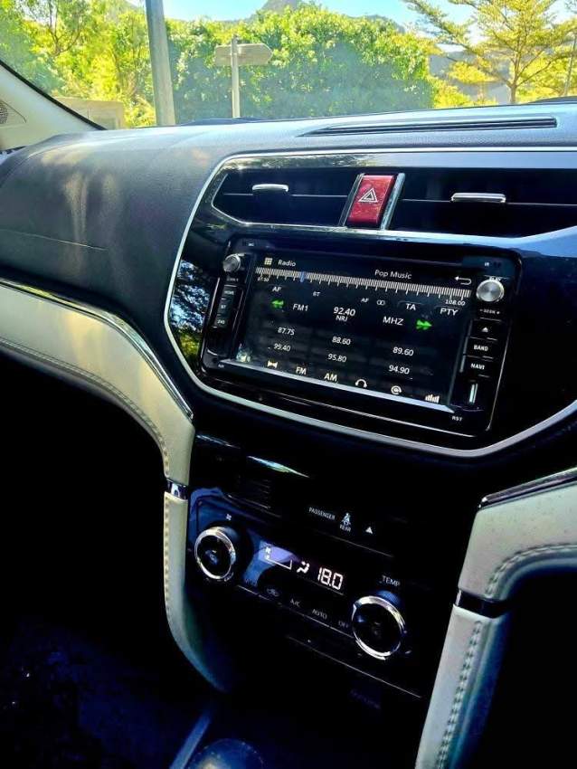 TOYOTA RUSH  S PACKAGE 7 SEATER FACELIFT 2019 - 7 - Family Cars  on Aster Vender