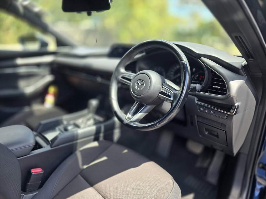 MAZDA 3 Hatchback SKYACTIV G 2022 - 7 - Family Cars  on Aster Vender