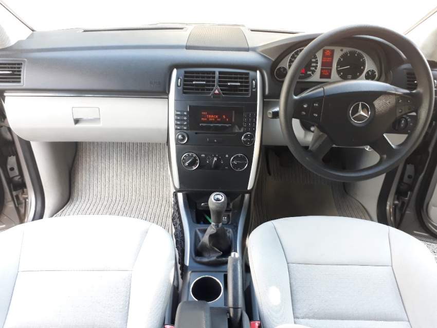 2006 Mercedes Benz B-150 - 8 - Compact cars  on Aster Vender