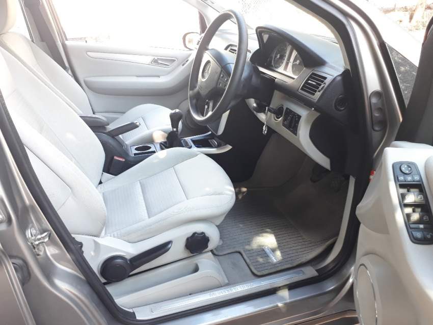 2006 Mercedes Benz B-150 - 7 - Compact cars  on Aster Vender