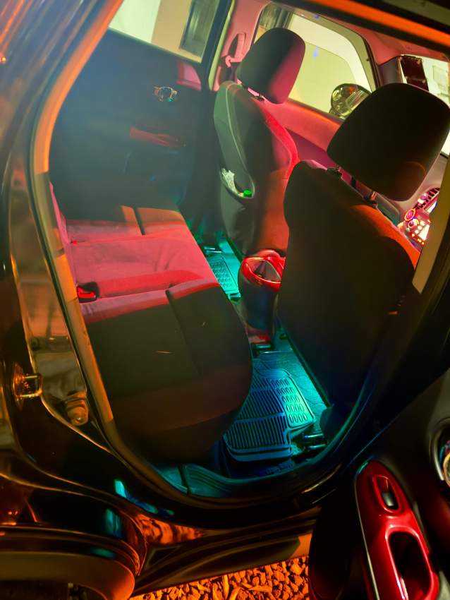 Nissan Juke 2013 - 4 - SUV Cars  on Aster Vender