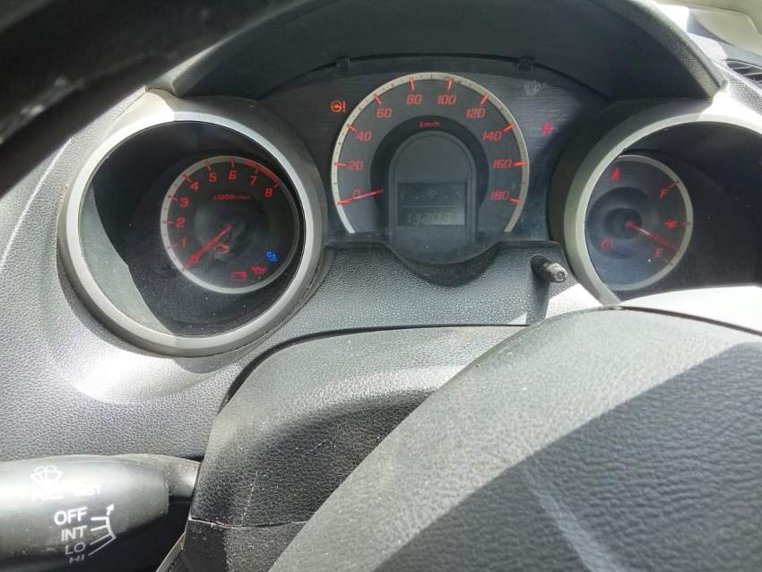 Honda Fit Black Grey - 4 - Compact cars  on Aster Vender