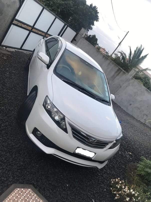 ALLION YR 2011 - 4 - Family Cars  on Aster Vender