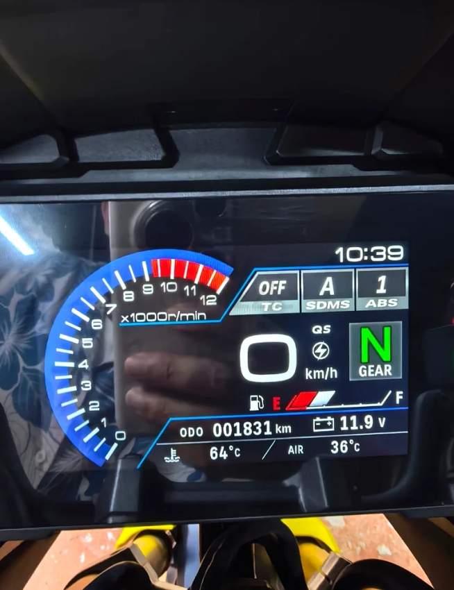 Suzuki Vstrom 1050DE 2023 - 1 - Off road bikes  on Aster Vender