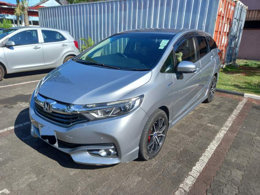 Honda shuttle 2016 - 2 - Family Cars  on Aster Vender