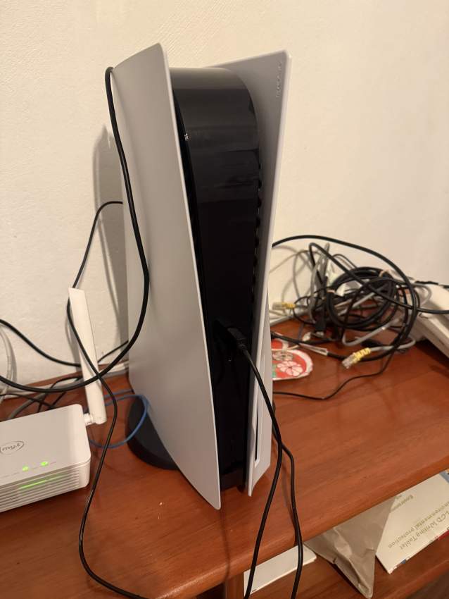 PS5 - 1 - PlayStation 4 Games  on Aster Vender