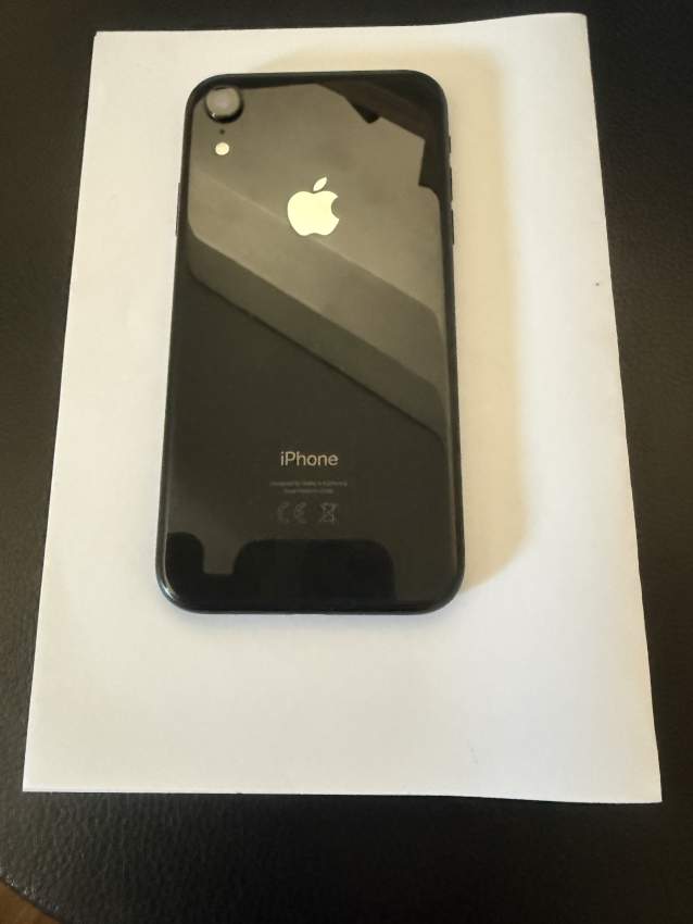Iphone XR - 2 - iPhones  on Aster Vender