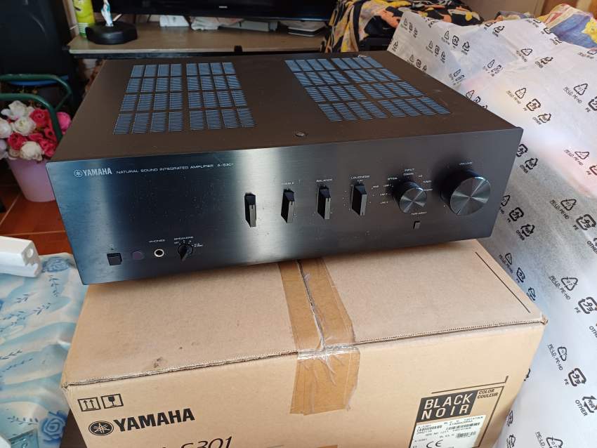 YAMAHA AS-301 -  Stereo Amplifier - 1 - Other Musical Equipment  on Aster Vender