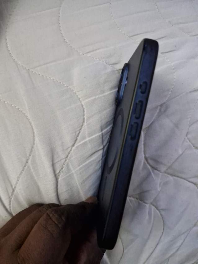 Iphone 16 - 4 - iPhones  on Aster Vender