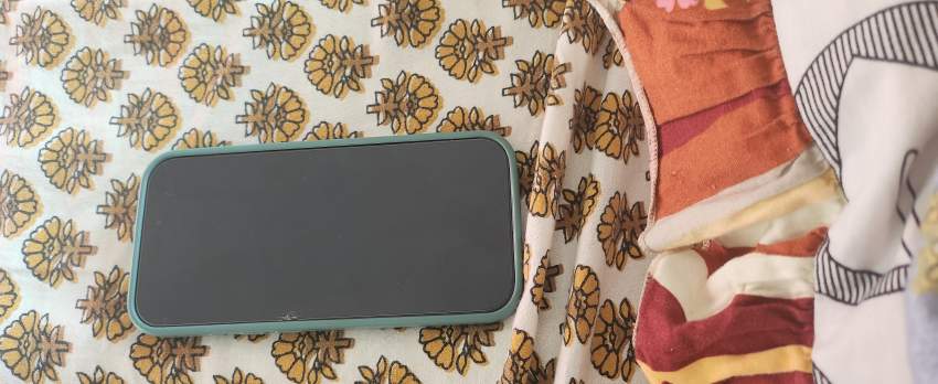 Iphone 16 pro 256 GB white color - 0 - iPhones  on Aster Vender