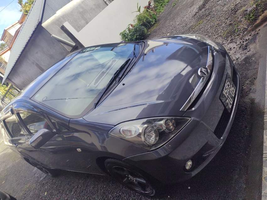 Toyota Wish 2005 (7-Seater) - 1 - Family Cars  on Aster Vender