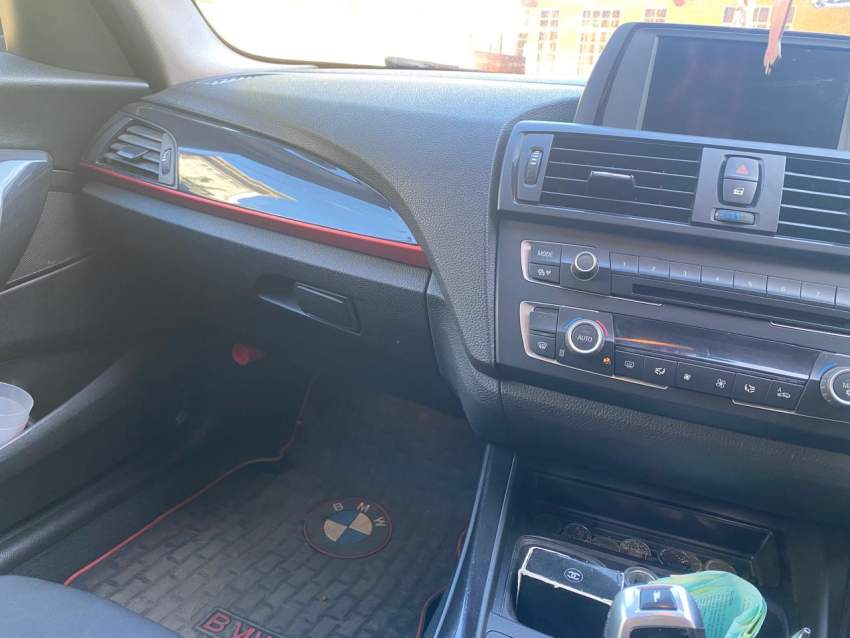 BMW 116i Sport Edition (2012) - 1 - Compact cars  on Aster Vender