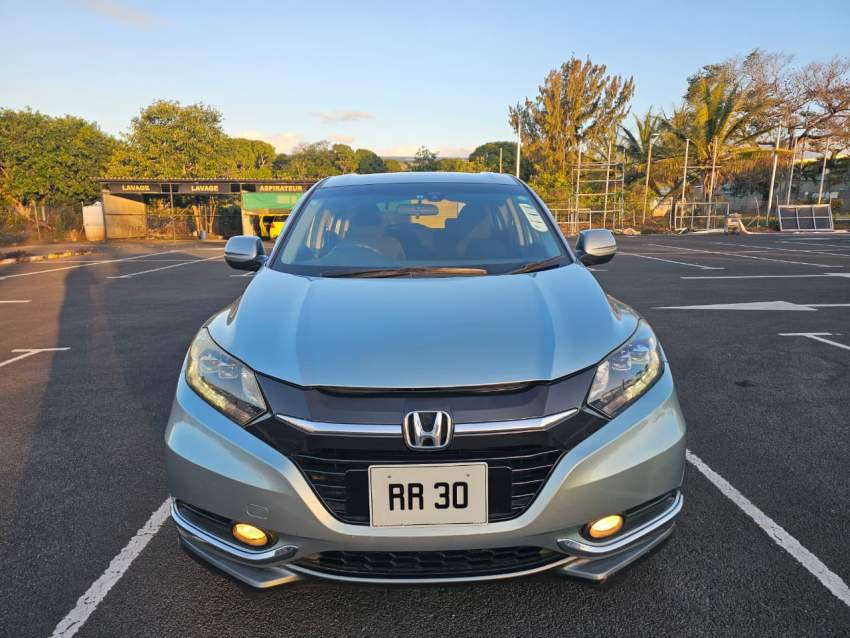 Honda Vezel Hybrid (Year 2014)